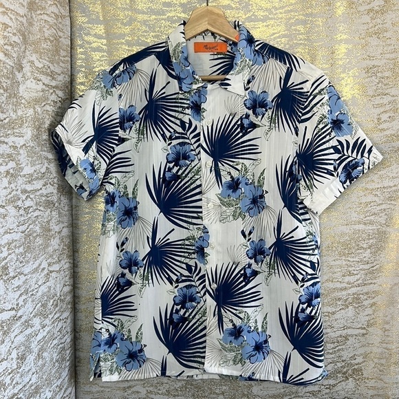 Newport Isle Blue/White Hibiscus Hawaiian Short Sleeve Button Up Shirt Size S - Picture 2 of 12